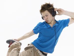 自宅で効果的な筋力トレーニングを始めるための必須アイテム